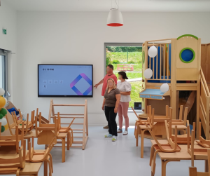 ELM 2 Interaktivni ekran